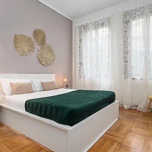 Classbnb - Two 400 Meters From The Duomo Daire Milano
