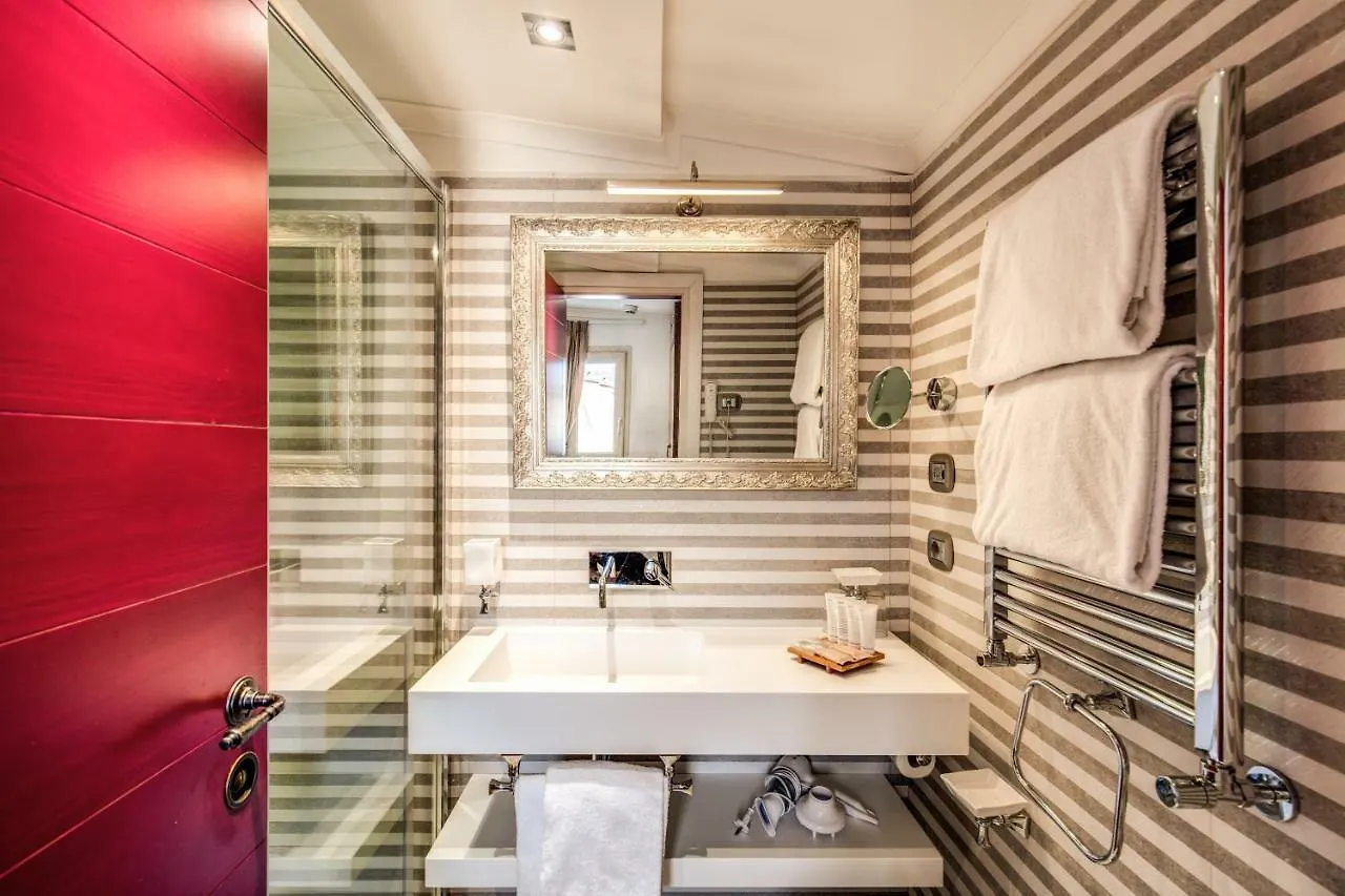 Parlamento Boutique Hotel Roma 3*,